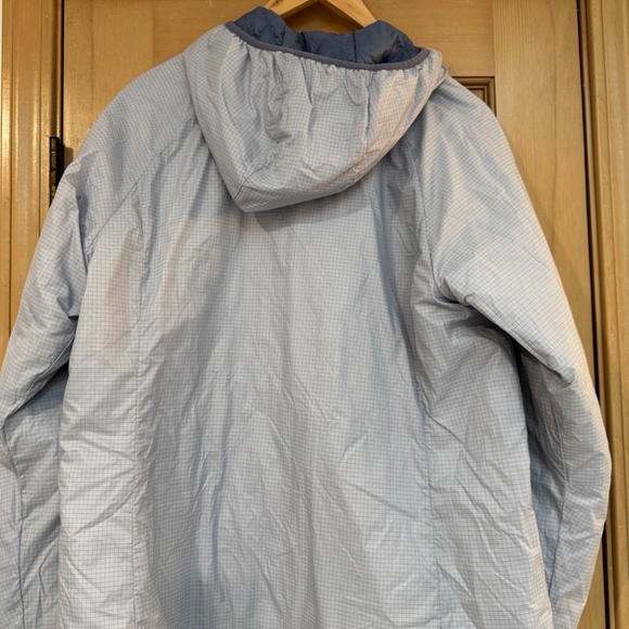 Eddie Bauer Women’s Blue Astrolite Reversible Jacket - Picture 4 of 4